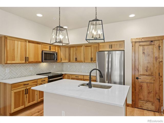 1720 Continental Peaks Circle, Estes Park, CO 80517