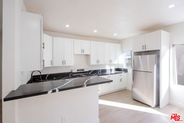 1918 Grace Avenue, Los Angeles, CA 90068