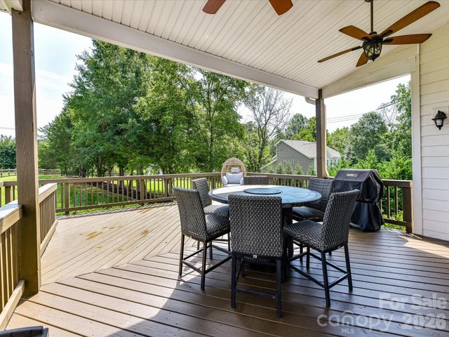 104 Sweet Grass Lane, Mooresville, NC 28115