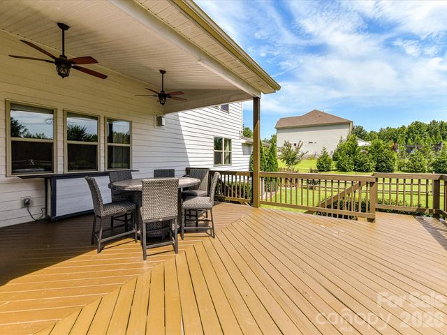 104 Sweet Grass Lane, Mooresville, NC 28115