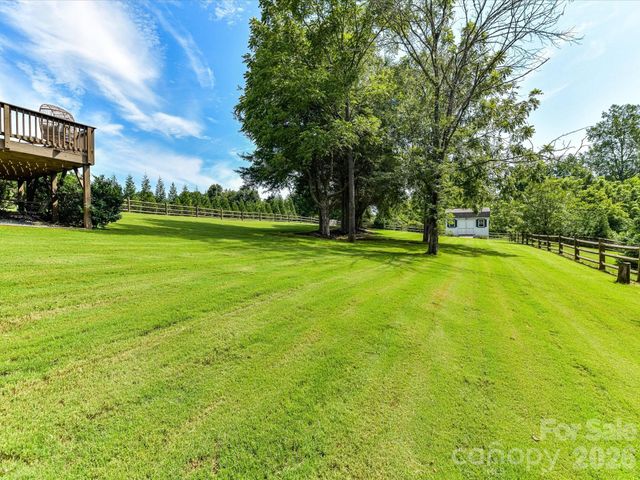 104 Sweet Grass Lane, Mooresville, NC 28115