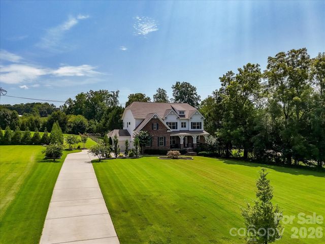 104 Sweet Grass Lane, Mooresville, NC 28115