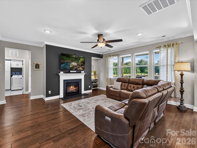 104 Sweet Grass Lane, Mooresville, NC 28115