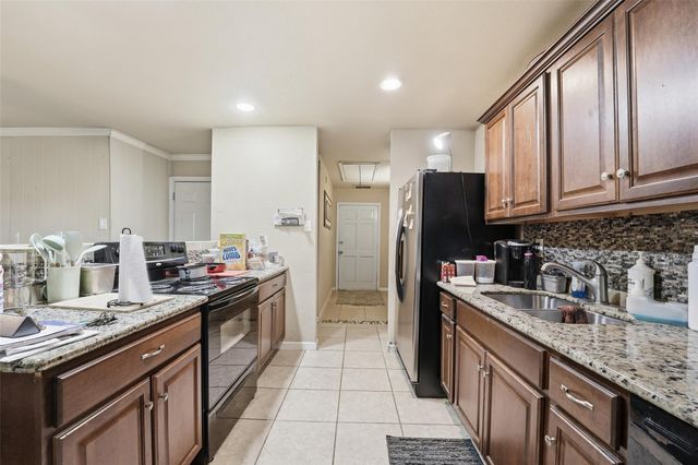 4850 Raven Ridge Dr, Houston, TX 77053