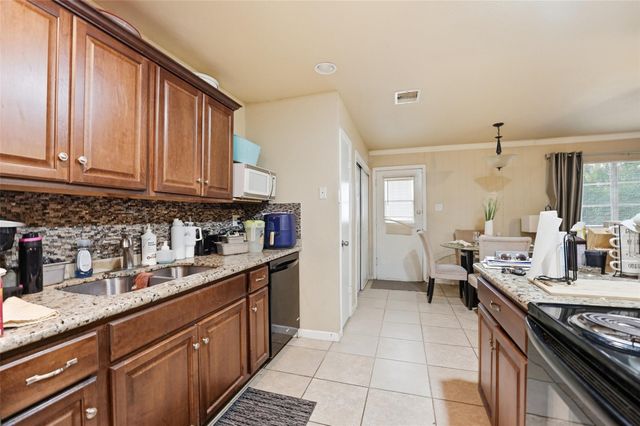 4850 Raven Ridge Dr, Houston, TX 77053