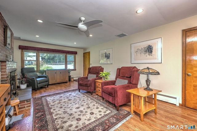 25 Mountain View Road, Bethany, CT 06524