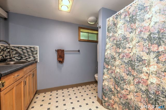 25 Mountain View Road, Bethany, CT 06524