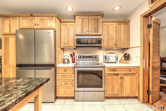 25 Mountain View Road, Bethany, CT 06524