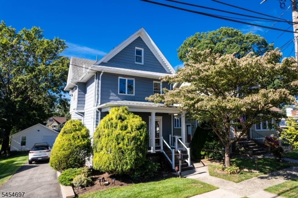 20 Twain Pl, Clifton City, NJ 07013 — exterior