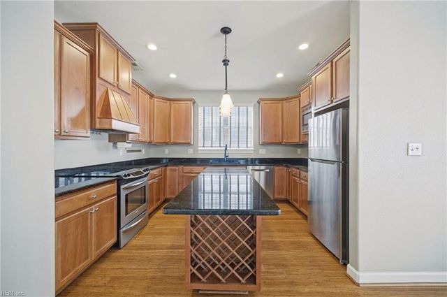 928 12th ST, Virginia Beach, VA 23451