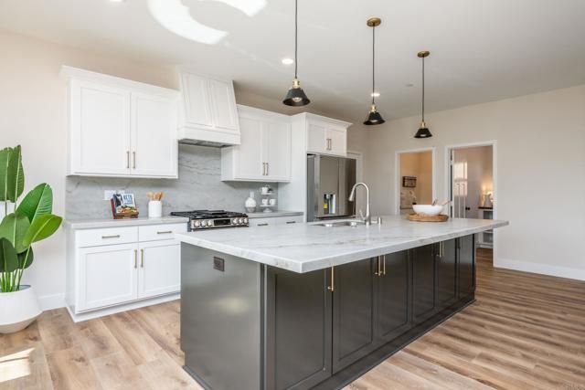 1904 Grey Rabbit Hollow Lane, Fallbrook, CA 92028