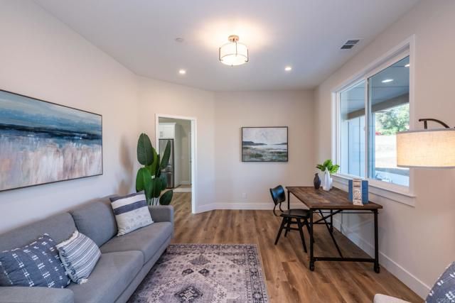 1904 Grey Rabbit Hollow Lane, Fallbrook, CA 92028