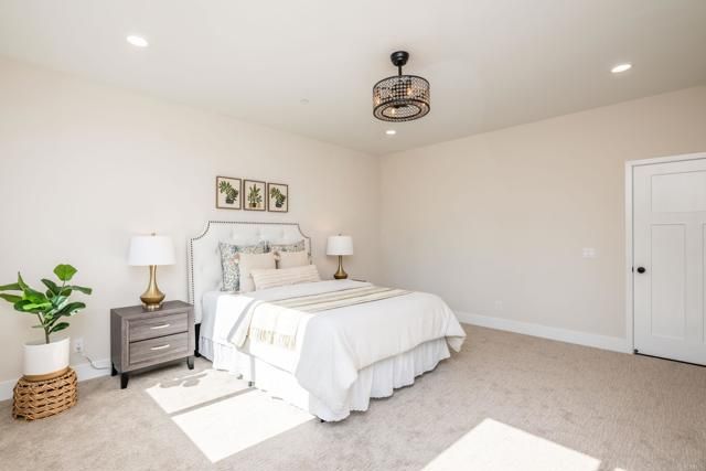 1904 Grey Rabbit Hollow Lane, Fallbrook, CA 92028