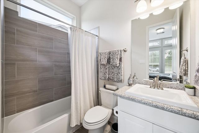 9411 Plaza Point Drive, Missouri City, TX 77459