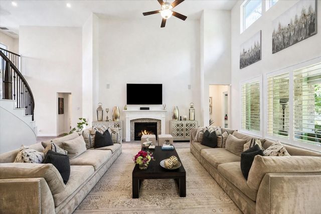 9411 Plaza Point Drive, Missouri City, TX 77459