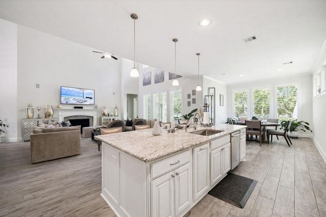 9411 Plaza Point Drive, Missouri City, TX 77459