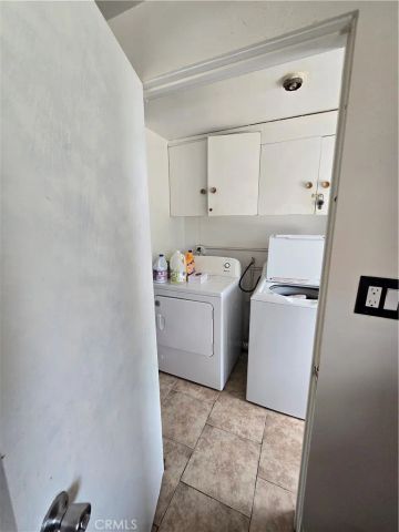 20959 Strathern, Canoga Park, CA 91304