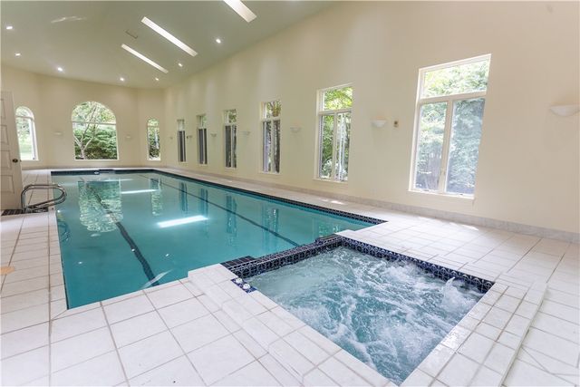 1686 Marina Road, Russellville, AR 72802