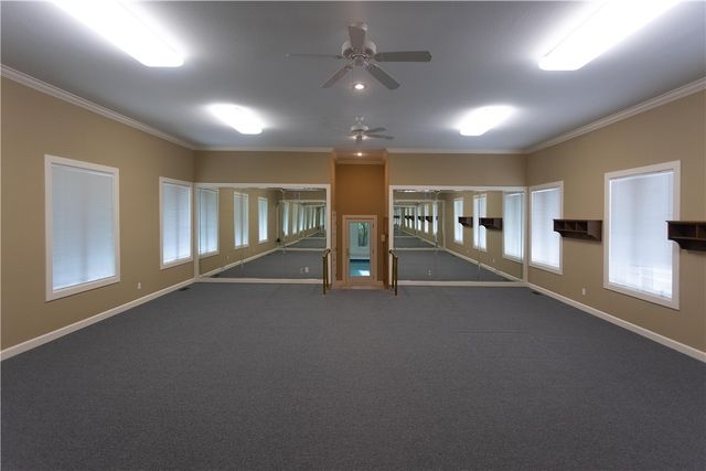 1686 Marina Road, Russellville, AR 72802