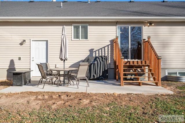 425 N 3 W, Rigby, ID 83422