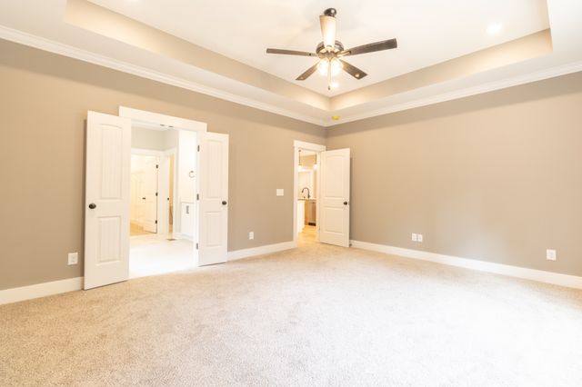 1183 Hangar Dr, Springfield, TN 37172