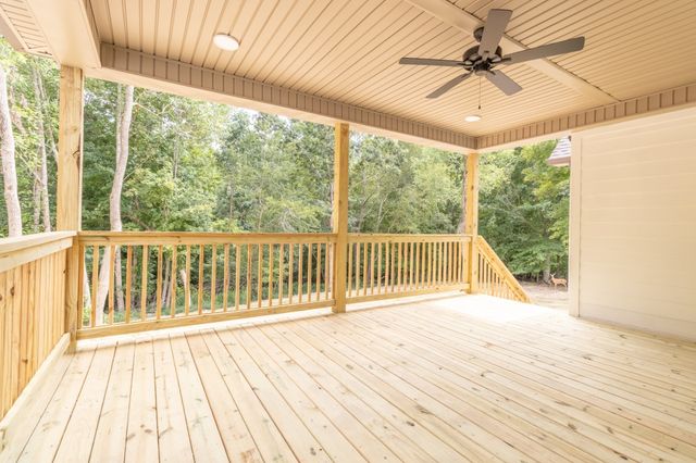 1183 Hangar Dr, Springfield, TN 37172