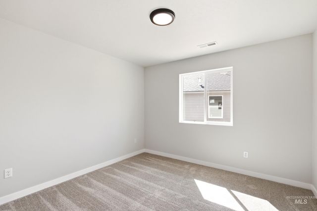 3844 E Freedom Tower Dr, Nampa, ID 83686