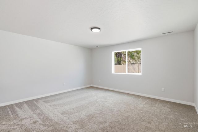 3844 E Freedom Tower Dr, Nampa, ID 83686