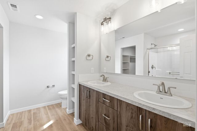 3844 E Freedom Tower Dr, Nampa, ID 83686