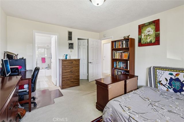 2094 E Grand Ave 33, Escondido, CA 92027