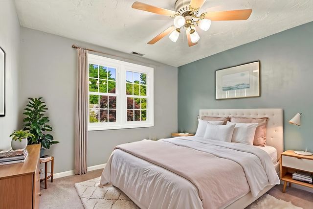 22 Stoney Hill Rd, Shrewsbury, MA 01545