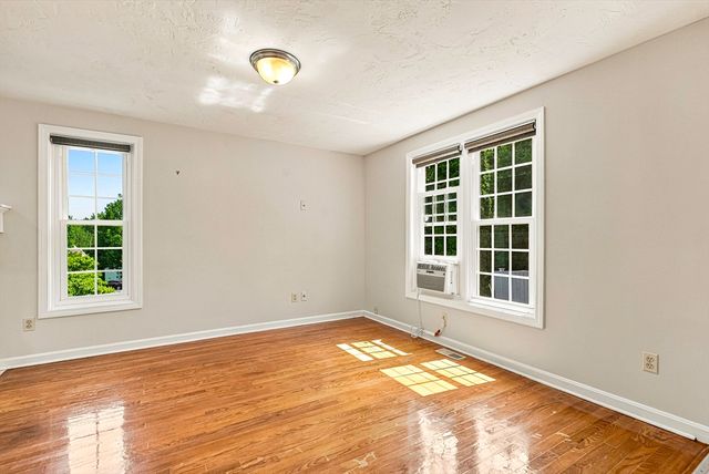 22 Stoney Hill Rd, Shrewsbury, MA 01545