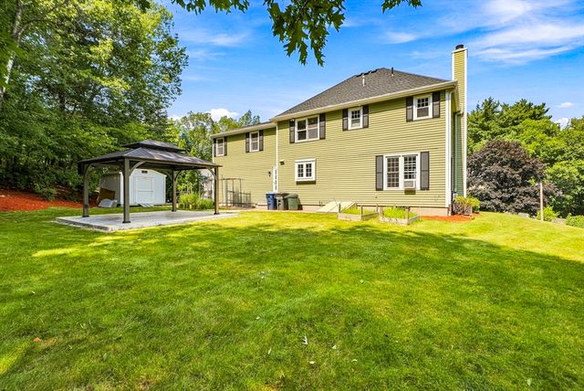 22 Stoney Hill Rd, Shrewsbury, MA 01545