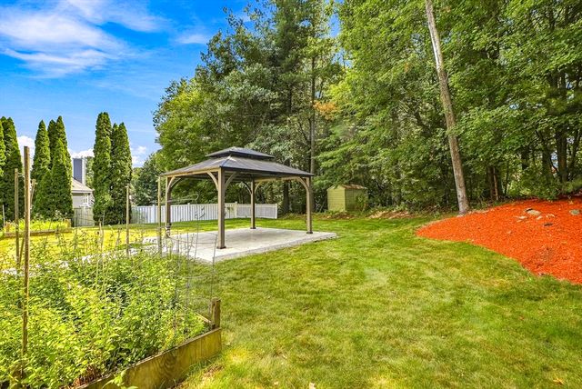 22 Stoney Hill Rd, Shrewsbury, MA 01545