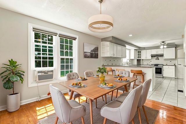 22 Stoney Hill Rd, Shrewsbury, MA 01545