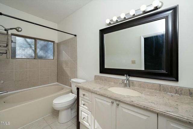 6011 Winterpointe Lane, Raleigh, NC 27606