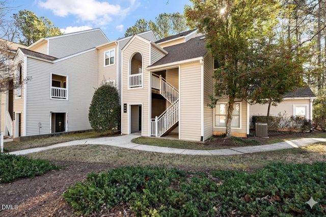 6011 Winterpointe Lane, Raleigh, NC 27606