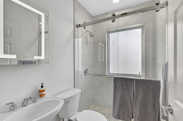 1020 SE 11th Street, Fort Lauderdale, FL 33316