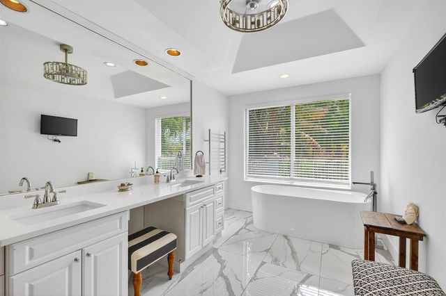 1020 SE 11th Street, Fort Lauderdale, FL 33316
