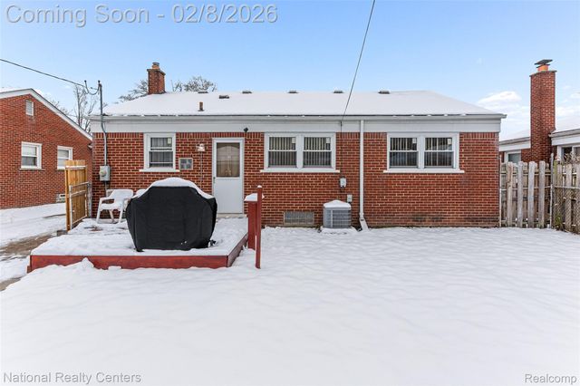 30140 Rush Street, Garden City, MI 48135