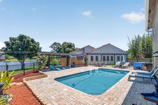 6269 Country Fair Circle, Boynton Beach, FL 33437