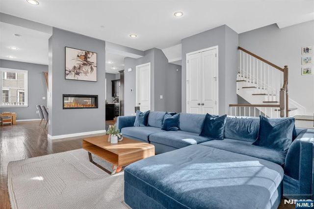 48 Roosevelt Drive, Wood Ridge, NJ 07075