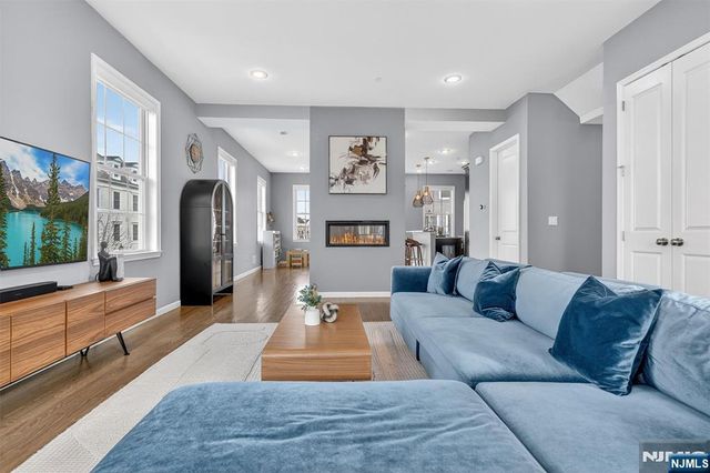 48 Roosevelt Drive, Wood Ridge, NJ 07075