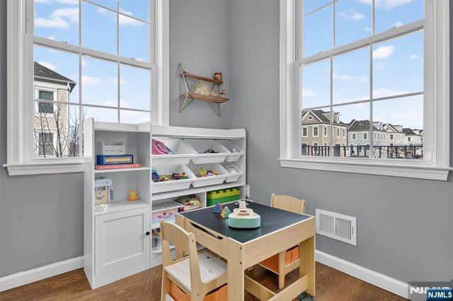 48 Roosevelt Drive, Wood Ridge, NJ 07075