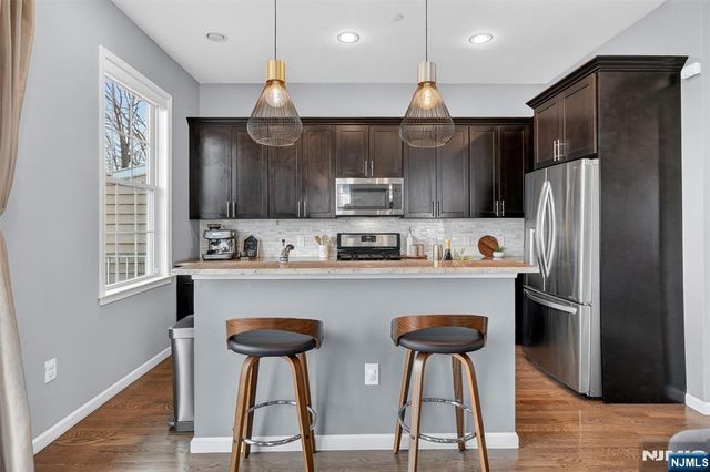 48 Roosevelt Drive, Wood Ridge, NJ 07075