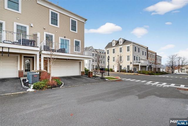 48 Roosevelt Drive, Wood Ridge, NJ 07075