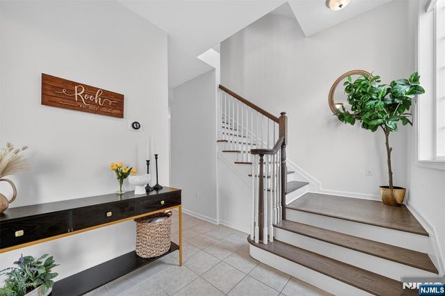 48 Roosevelt Drive, Wood Ridge, NJ 07075