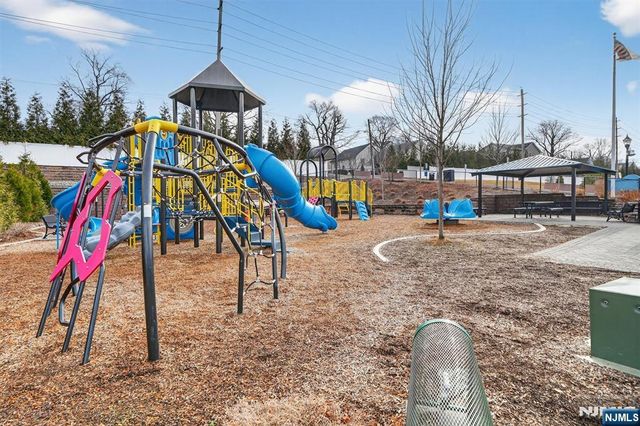 48 Roosevelt Drive, Wood Ridge, NJ 07075