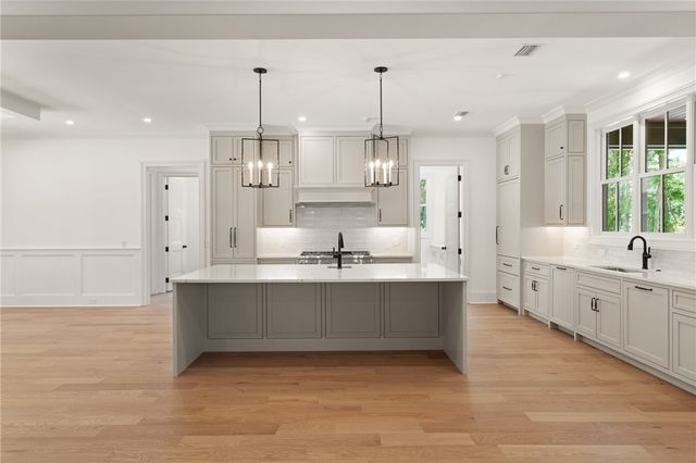 111 Stillwater Drive, St Simons Island, GA 31522