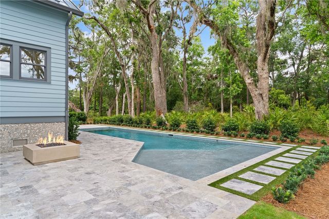 111 Stillwater Drive, St Simons Island, GA 31522